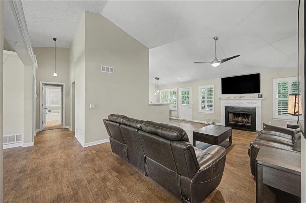 5 bedroom, 3 bathroom, 3,818 sq ft single family residence for sale at 73 Victorian Court, Dallas, GA 30157 — photo 6
