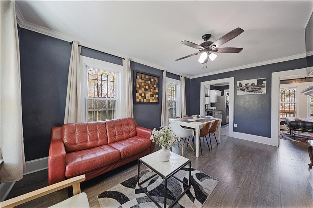 3 bedroom, 2 bathroom, 1,026 sq ft single family residence for sale at 965 Mayson Turner Road, Atlanta, GA 30314 — photo 3