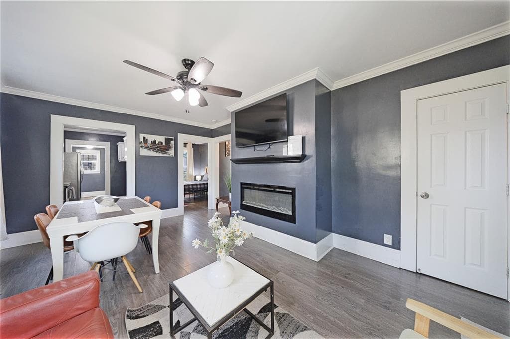 3 bedroom, 2 bathroom, 1,026 sq ft single family residence for sale at 965 Mayson Turner Road, Atlanta, GA 30314 — photo 4