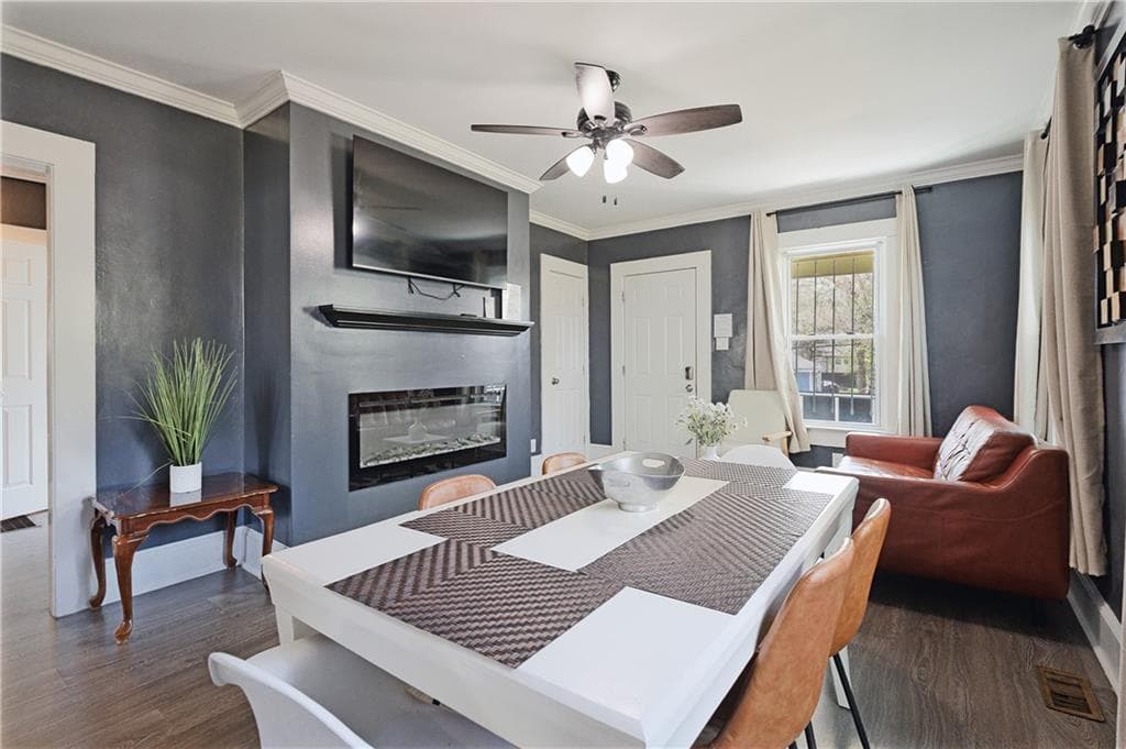 3 bedroom, 2 bathroom, 1,026 sq ft single family residence for sale at 965 Mayson Turner Road, Atlanta, GA 30314 — photo 5