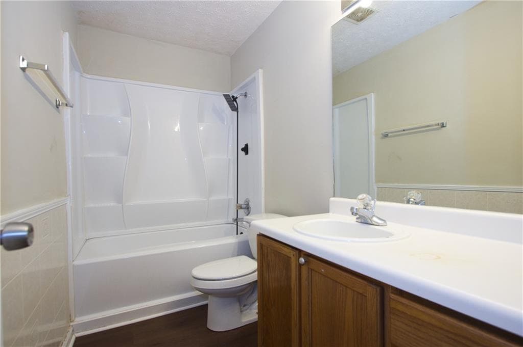 3 bedroom, 2 bathroom, 1,325 sq ft single family residence for rent at 75 Robin Hood Road, Covington, GA 30014 for $1,575 a month — photo 8