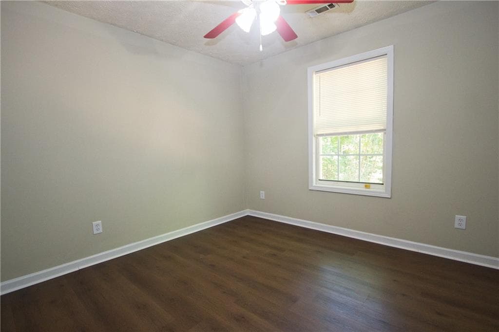 3 bedroom, 2 bathroom, 1,325 sq ft single family residence for rent at 75 Robin Hood Road, Covington, GA 30014 for $1,575 a month — photo 9