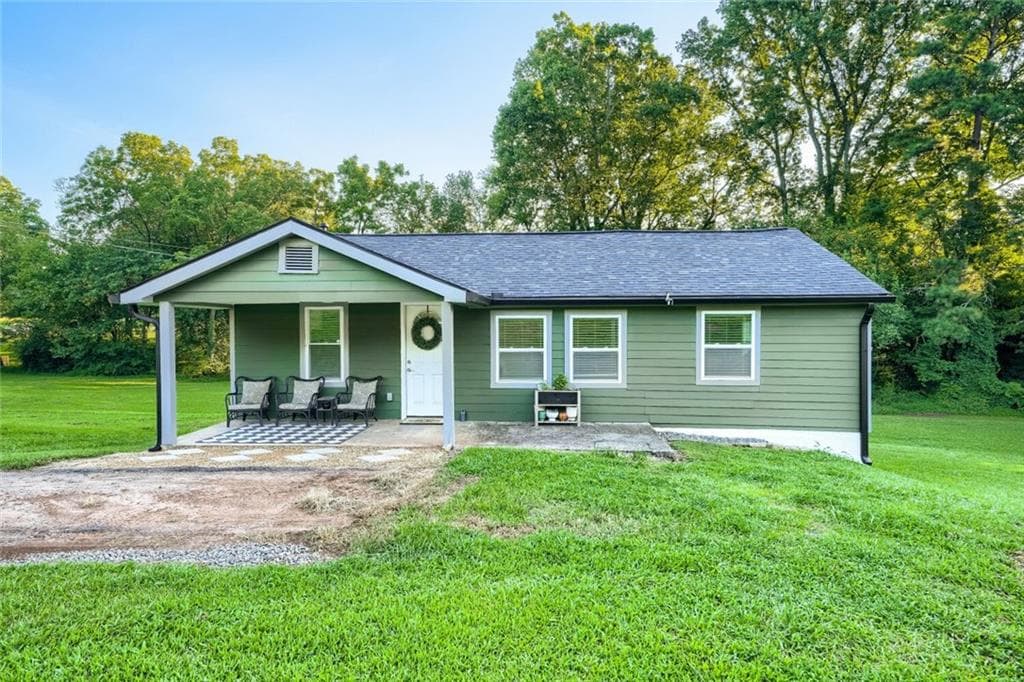 1 bedroom, 1 bathroom, 864 sq ft single family residence under contract at 626 Mitchell Drive, Marietta, GA 30066