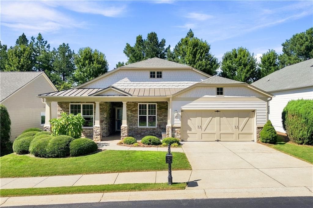 2 bedroom, 2 bathroom, 2,190 sq ft single family residence for sale at 637 Laurel Crossing, Canton, GA 30114