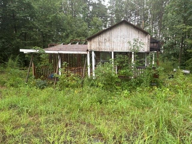 2 bedroom, 1 bathroom, 680 sq ft single family residence for sale at 1386 Highway 92, Fayetteville, GA 30215