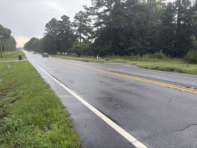 2 bedroom, 1 bathroom, 680 sq ft single family residence for sale at 1386 Highway 92, Fayetteville, GA 30215 — photo 5