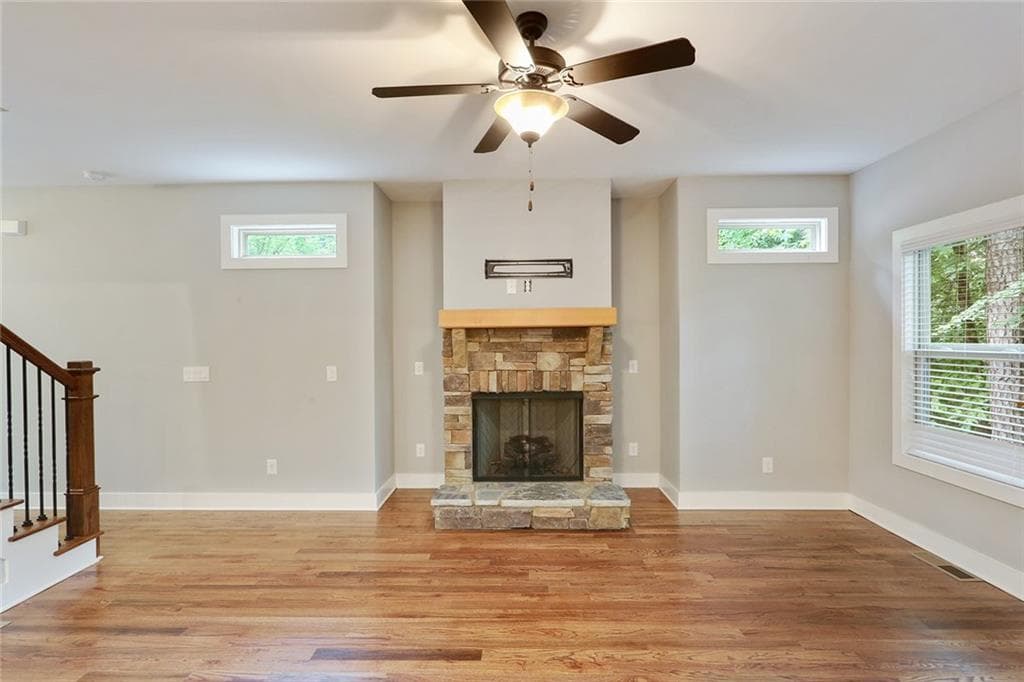 3 bedroom, 3 bathroom, 1,889 sq ft single family residence for sale at 2397 Whispering Drive, Kennesaw, GA 30144 — photo 6