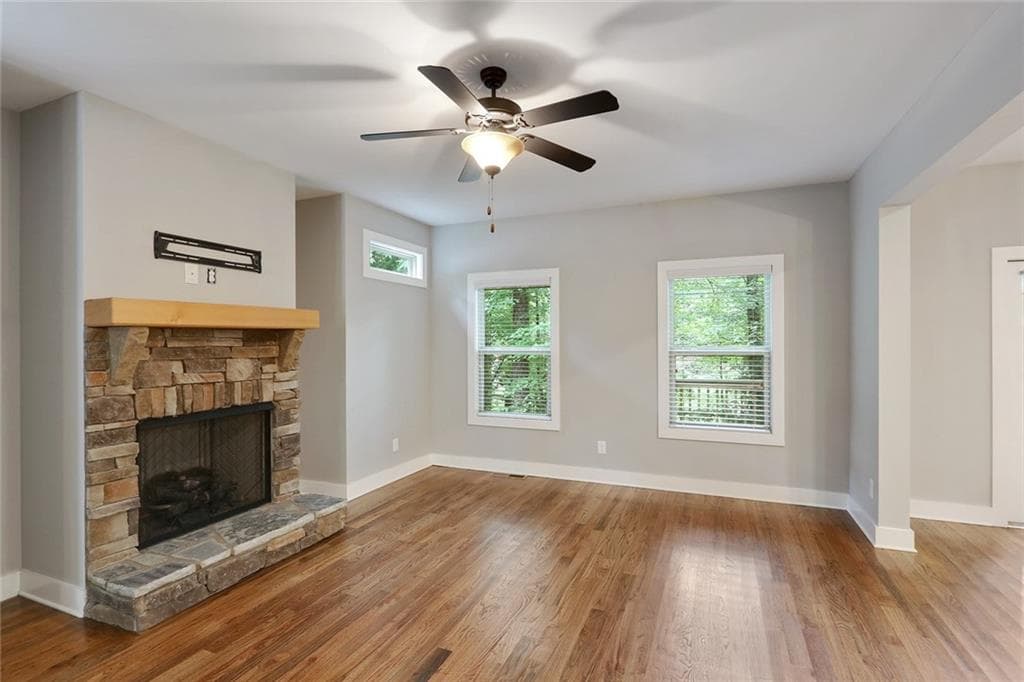 3 bedroom, 3 bathroom, 1,889 sq ft single family residence for sale at 2397 Whispering Drive, Kennesaw, GA 30144 — photo 7