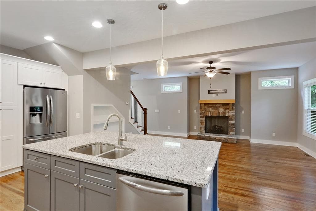 3 bedroom, 3 bathroom, 1,889 sq ft single family residence for sale at 2397 Whispering Drive, Kennesaw, GA 30144 — photo 10