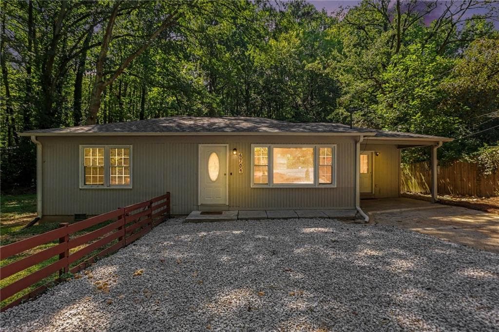 2 bedroom, 1 bathroom, 1,020 sq ft single family residence for sale at 6709 Baker Drive, Lithia Springs, GA 30122