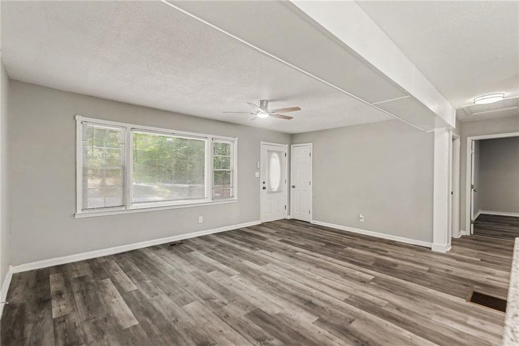 2 bedroom, 1 bathroom, 1,020 sq ft single family residence for sale at 6709 Baker Drive, Lithia Springs, GA 30122 — photo 6
