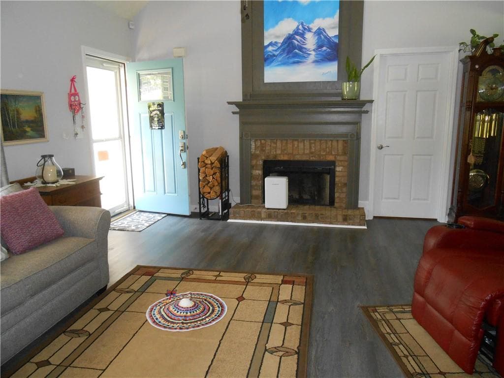 4 bedroom, 2 bathroom, 1,642 sq ft single family residence for sale at 209 Pebble Creek Drive, Mcdonough, GA 30253 — photo 5