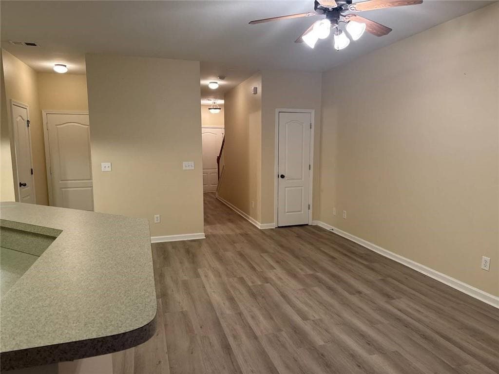 3 bedroom, 2 bathroom, 1,621 sq ft townhouse for rent at 6452 Mossy Oak Landing, Braselton, GA 30517 for $1,740 a month — photo 3