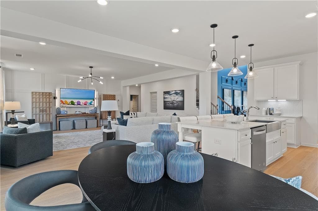 5 bedroom, 5 bathroom, 3,674 sq ft single family residence for sale at 128 Compass Road, Hampton, GA 30228 — photo 9