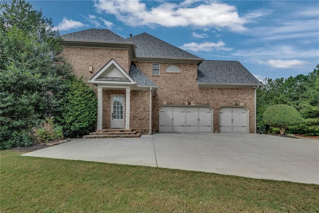 5 bedroom, 5 bathroom, 5,063 sq ft single family residence for rent at 3924 Sweat Creek Run, Marietta, GA 30062 for $5,500 a month — photo 3