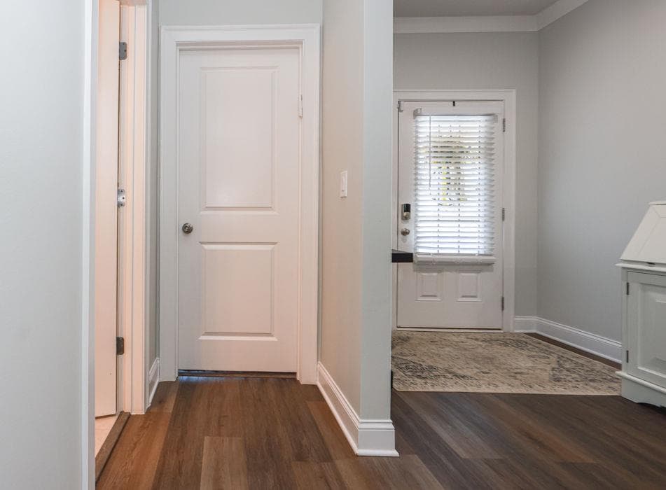 3 bedroom, 2 bathroom, 2,001 sq ft single family residence for sale at 3635 Summerpoint Crossing, Cumming, GA 30028 — photo 10