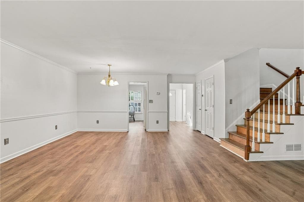 2 bedroom, 3 bathroom, 1,698 sq ft townhouse under contract at 599 Saint James Walk, Marietta, GA 30067 — photo 3