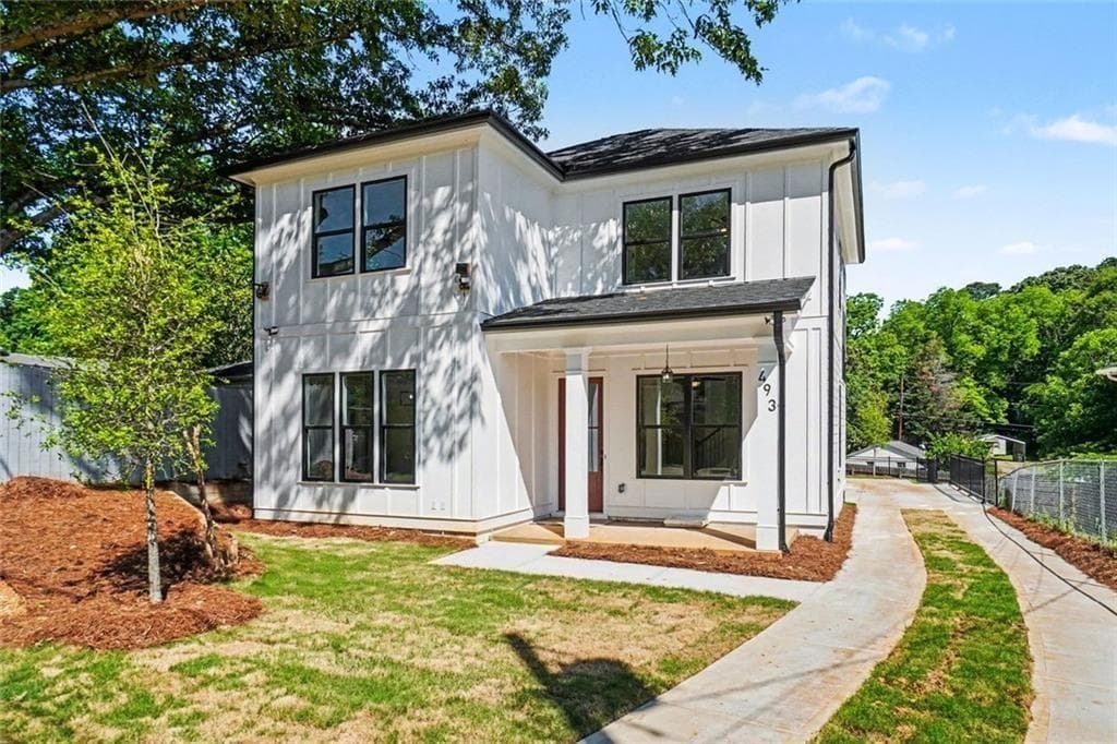 4 bedroom, 3 bathroom, 2,533 sq ft single family residence for sale at 493 Woodrow Avenue, Hapeville, GA 30354 — photo 2