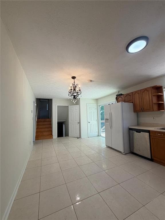 4 bedroom, 3 bathroom, 1,876 sq ft single family residence under contract at 6892 Maddox Road, Morrow, GA 30260 — photo 5