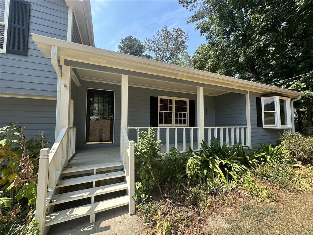 3 bedroom, 2 bathroom, 1,788 sq ft single family residence for sale at 1763 Shadybrook Court, Lawrenceville, GA 30043 — photo 4