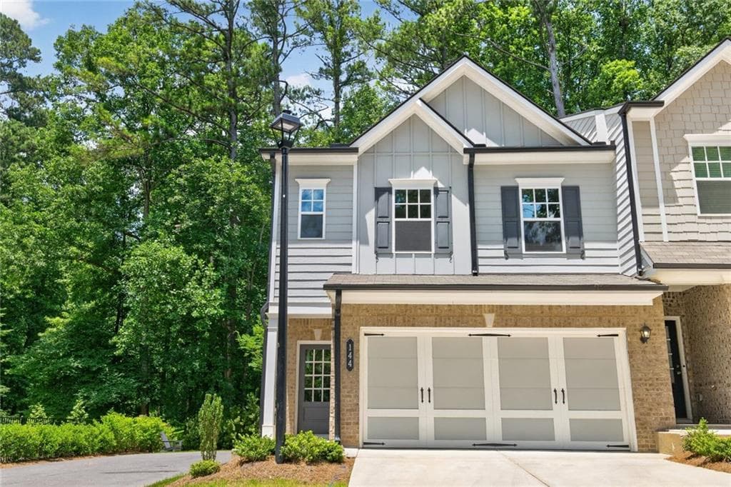 3 bedroom, 3 bathroom, 1,874 sq ft townhouse for sale at 144 Town Walk Drive, Holly Springs, GA 30115 — photo 3