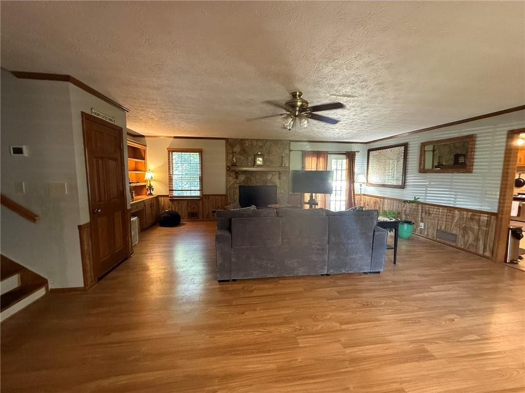 3 bedroom, 2 bathroom, 1,788 sq ft single family residence for sale at 1763 Shadybrook Court, Lawrenceville, GA 30043 — photo 7