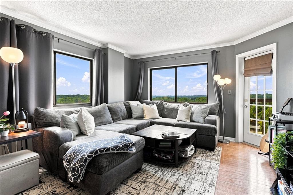 1 bedroom, 1 bathroom, 769 sq ft condominium for sale at 795 Hammond Drive 1708, Sandy Springs, GA 30328 — photo 4