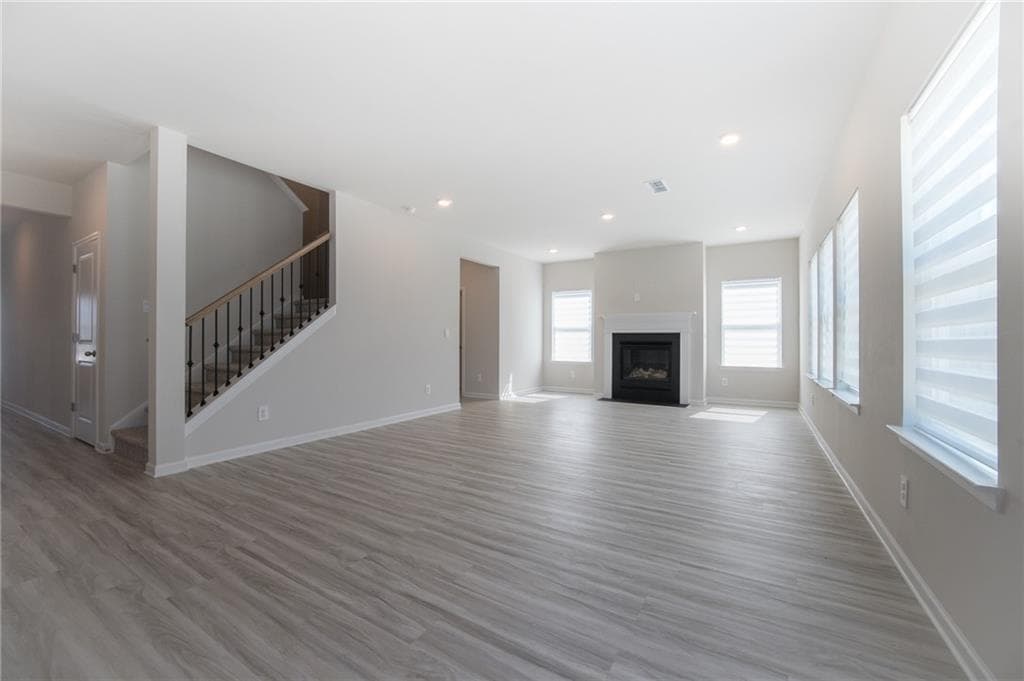4 bedroom, 3 bathroom, 2,632 sq ft single family residence for sale at 3774 Commodore Court, Buford, GA 30519 — photo 7