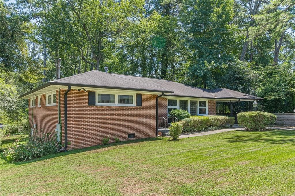3 bedroom, 2 bathroom, 1,501 sq ft single family residence for sale at 2314 Bryant Drive, Atlanta, GA 30344 — photo 4