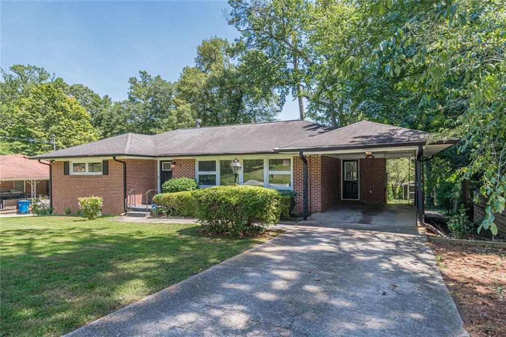 3 bedroom, 2 bathroom, 1,501 sq ft single family residence for sale at 2314 Bryant Drive, Atlanta, GA 30344 — photo 6