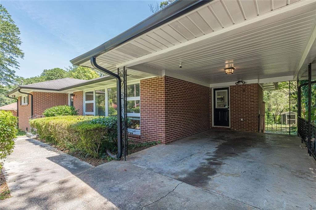 3 bedroom, 2 bathroom, 1,501 sq ft single family residence for sale at 2314 Bryant Drive, Atlanta, GA 30344 — photo 7