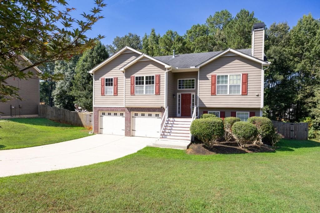 3 bedroom, 2 bathroom, 1,752 sq ft single family residence for sale at 17 Bryan Springs Road, Rome, GA 30165