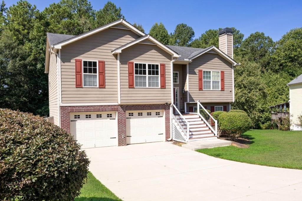 3 bedroom, 2 bathroom, 1,752 sq ft single family residence for sale at 17 Bryan Springs Road, Rome, GA 30165 — photo 2