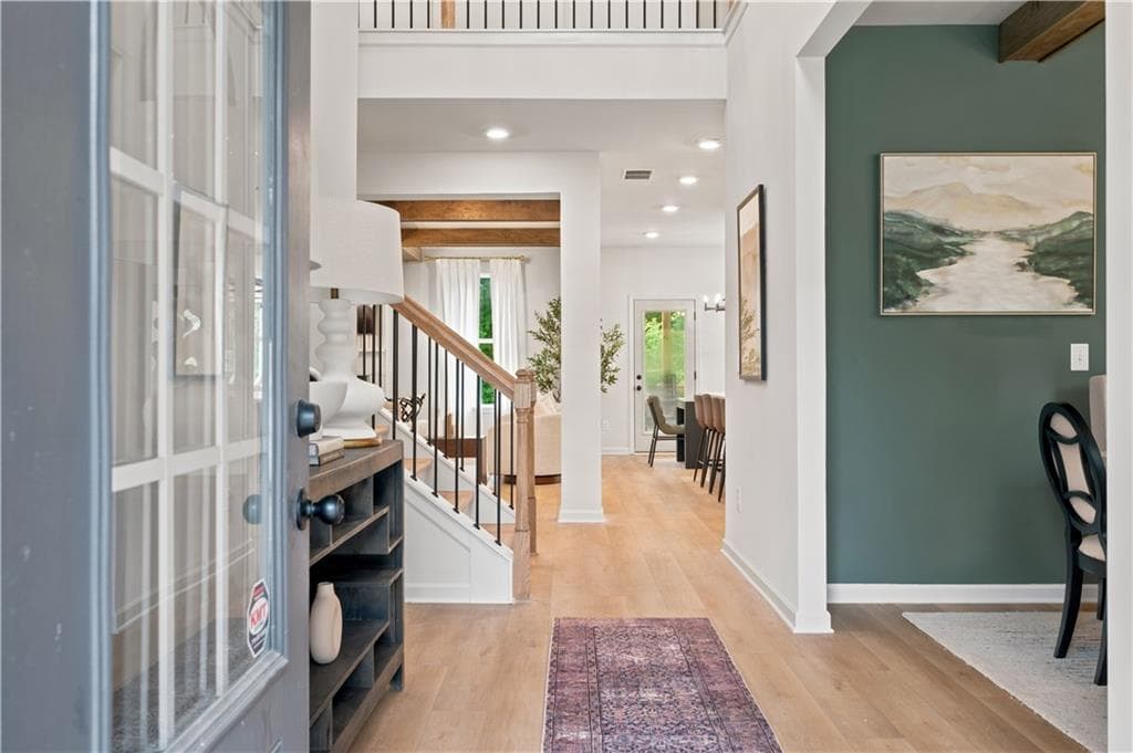 5 bedroom, 5 bathroom, 3,699 sq ft single family residence under contract at 2794 Niblick Green Loop, Snellville, GA 30039 — photo 2