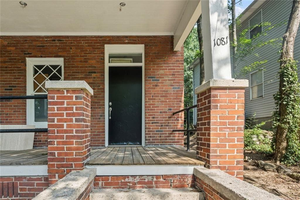 1 bedroom, 1 bathroom, 1,684 sq ft duplex for rent at 1081 McMillan Street, Atlanta, GA 30318 for $1,300 a month — photo 4