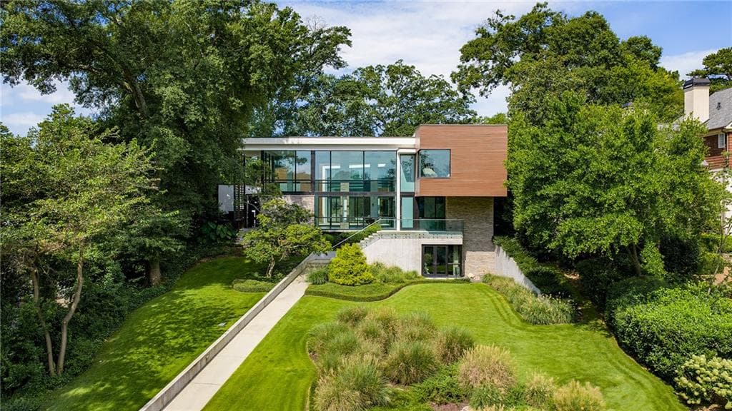4 bedroom, 5 bathroom, 6,260 sq ft single family residence for sale at 229 Little John Trail, Atlanta, GA 30309 — photo 2