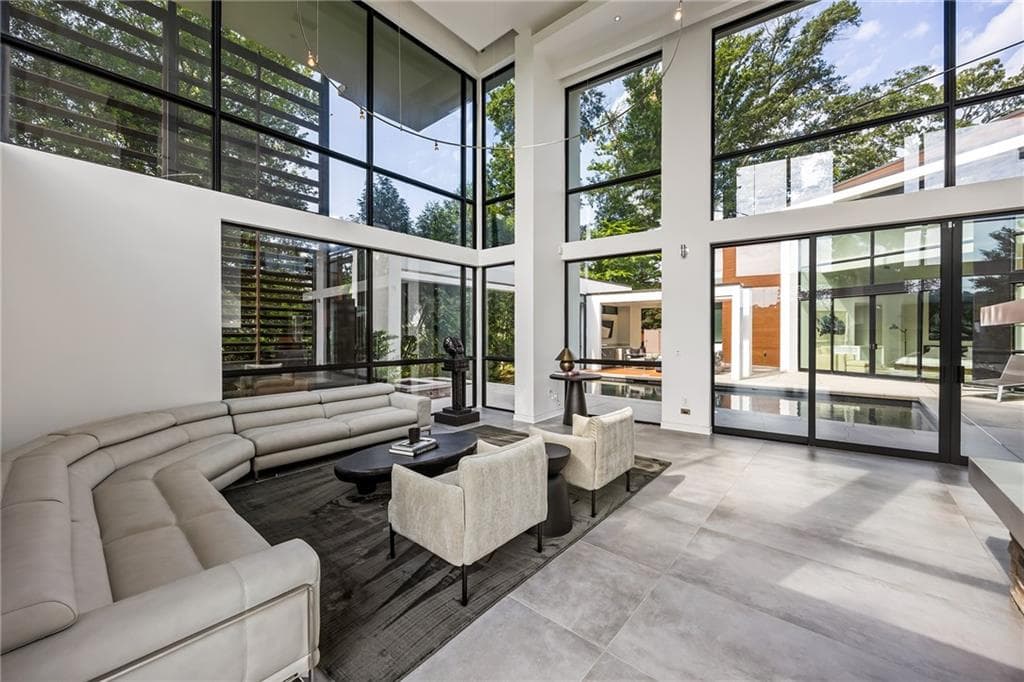 4 bedroom, 5 bathroom, 6,260 sq ft single family residence for sale at 229 Little John Trail, Atlanta, GA 30309 — photo 8