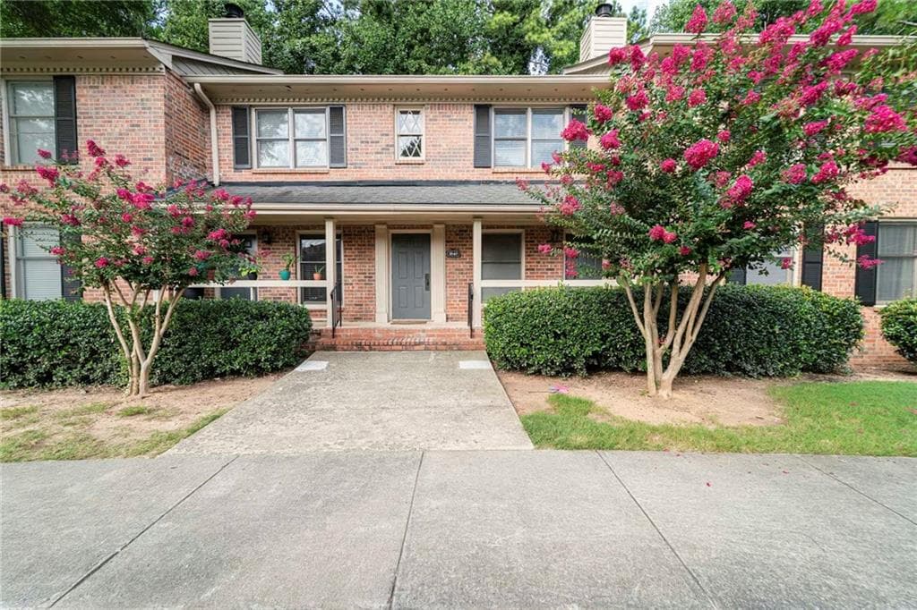 2 bedroom, 3 bathroom, 1,407 sq ft apartment for rent at 1831 Briarcliff Circle 1871F, Atlanta, GA 30329 for $2,225 a month — photo 10