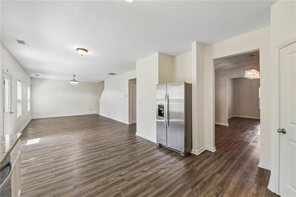 4 bedroom, 3 bathroom, 2,284 sq ft single family residence for sale at 2297 Clapton Court, Jonesboro, GA 30236 — photo 4
