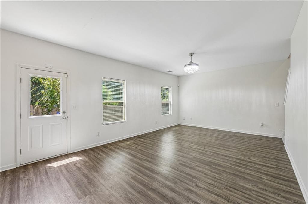 4 bedroom, 3 bathroom, 2,284 sq ft single family residence for sale at 2297 Clapton Court, Jonesboro, GA 30236 — photo 8