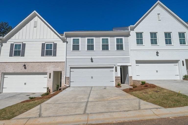 3 bedroom, 3 bathroom, 1,884 sq ft townhouse for rent at 3359 Verdi Lane, Kennesaw, GA 30144 for $2,600 a month — photo 1 of 58