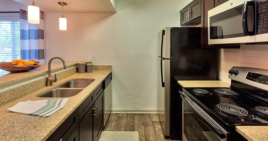 1 bedroom, 1 bathroom, 764 sq ft apartment for rent at 8601 Roberts Drive 01-09, Sandy Springs, GA 30350 for $1,026 a month — photo 1 of 34