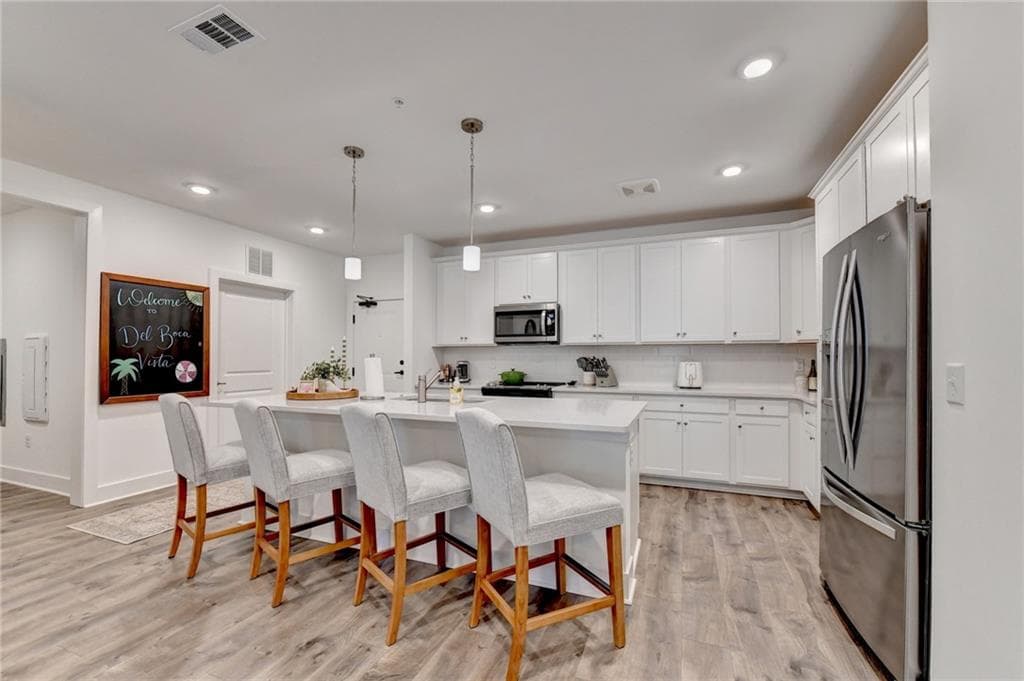 2 bedroom, 2 bathroom, 1,702 sq ft condominium for sale at 3342 Orwell Way 1208, Cumming, GA 30041 — photo 3