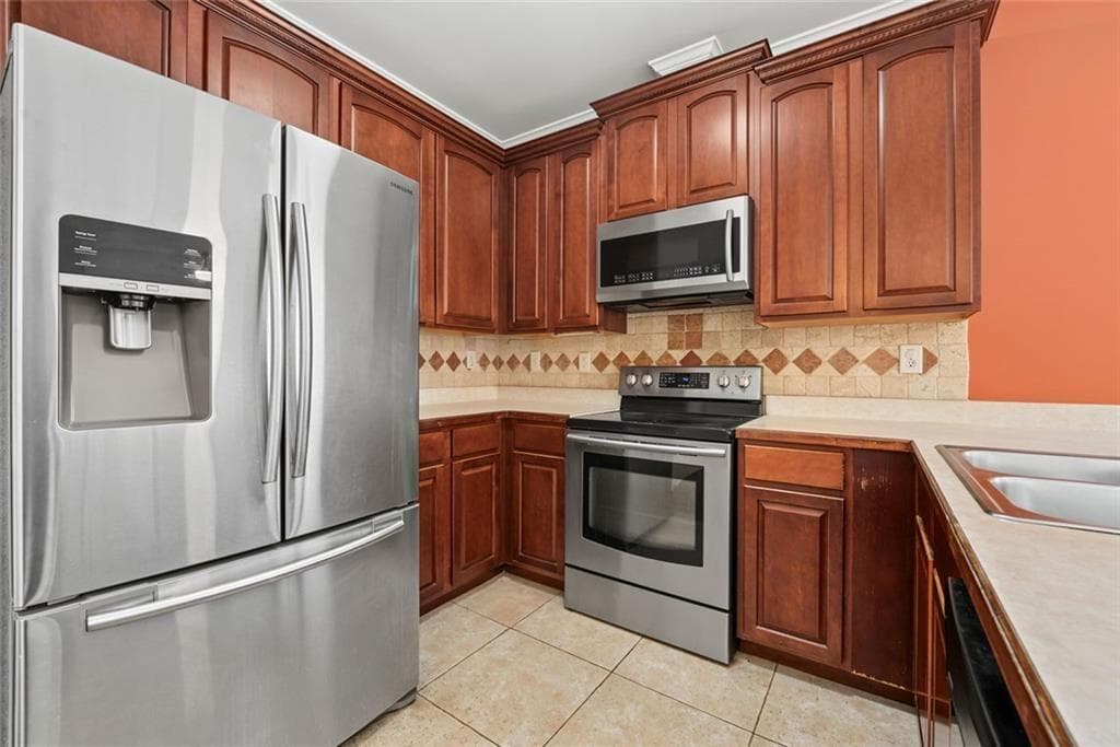 3 bedroom, 3 bathroom, 1,684 sq ft townhouse for sale at 5323 Sherwin Drive, Norcross, GA 30093 — photo 6