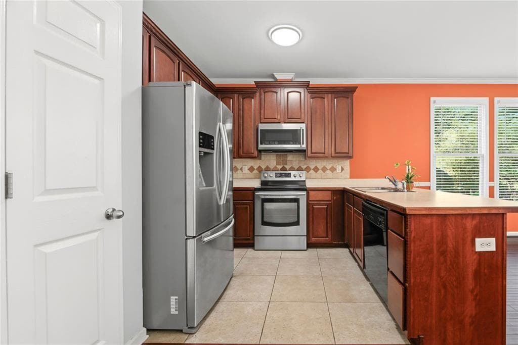 3 bedroom, 3 bathroom, 1,684 sq ft townhouse for sale at 5323 Sherwin Drive, Norcross, GA 30093 — photo 8