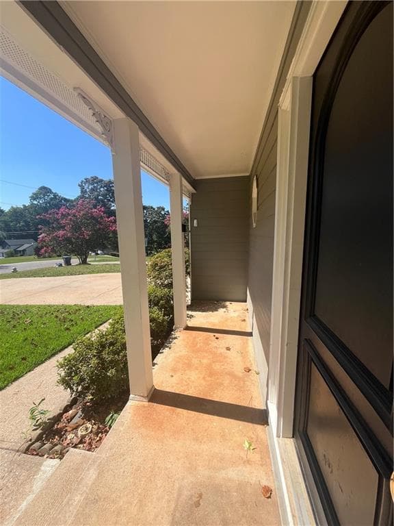 3 bedroom, 3 bathroom, 1,588 sq ft single family residence for rent at 382 Charleston Lane, Lawrenceville, GA 30046 for $2,200 a month — photo 3
