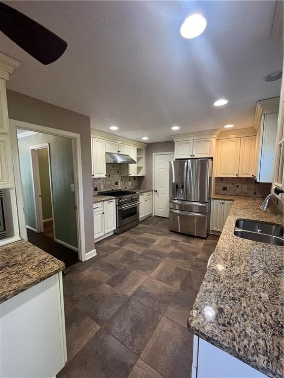 3 bedroom, 3 bathroom, 1,588 sq ft single family residence for rent at 382 Charleston Lane, Lawrenceville, GA 30046 for $2,200 a month — photo 6