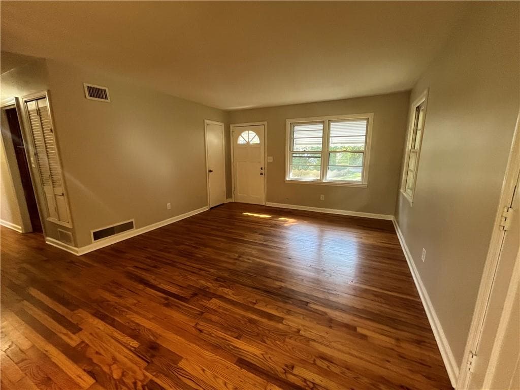 3 bedroom, 1 bathroom, 936 sq ft single family residence for rent at 1148 Center Street, Mableton, GA 30126 for $1,315 a month — photo 3