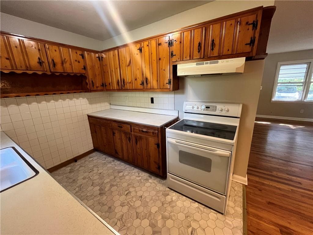 3 bedroom, 1 bathroom, 936 sq ft single family residence for rent at 1148 Center Street, Mableton, GA 30126 for $1,315 a month — photo 7