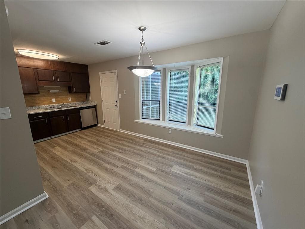 3 bedroom, 2 bathroom, 1,372 sq ft single family residence for rent at 4125 Annistown Road, Snellville, GA 30039 for $1,675 a month — photo 6